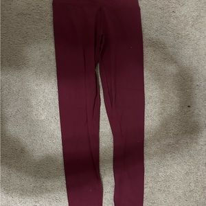 Maroon leggings